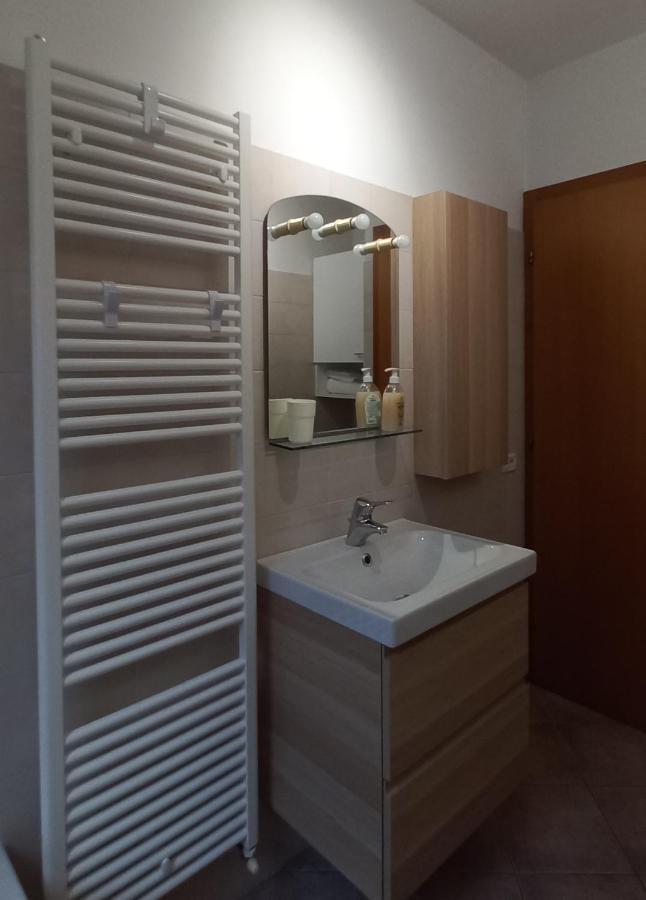 Piccolo E Confortevole Tra Trento E Riva Del Garda Villa Lagarina Exterior photo